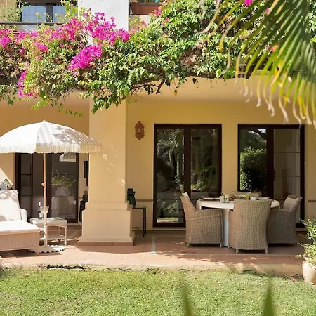 Arqueros Luxury - Private Garden & Pool Daire